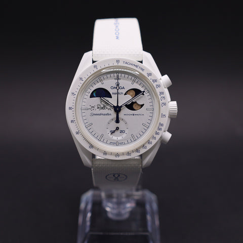 Swatch x Omega Moonswatch Mission to the EARTHPHASE Moonshine Gold SO33W701L