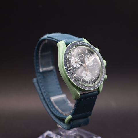 OMEGA x Swatch MoonSwatch Mission on Earth Straußenleder SO33G100C