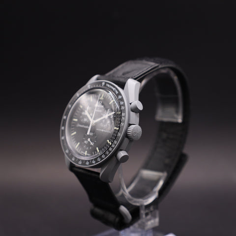 OMEGA x Swatch MoonSwatch Mission to the Moon Straußenleder SO33M100C