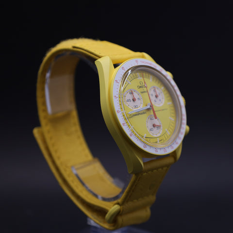 OMEGA x Swatch MoonSwatch Mission to the Sun Straußenleder SO33J100C