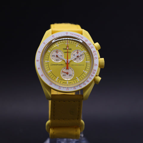 OMEGA x Swatch MoonSwatch Mission to the Sun Straußenleder SO33J100C