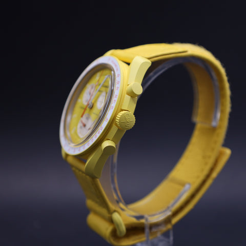 OMEGA x Swatch MoonSwatch Mission to the Sun Straußenleder SO33J100C