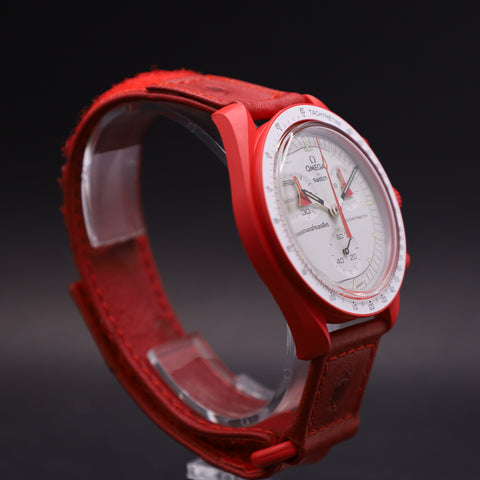 OMEGA x Swatch MoonSwatch Mission to Mars Straußenleder SO33R100C